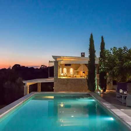 Porto Cheli Panoramic Seaview Poolside Escape Appartamento *